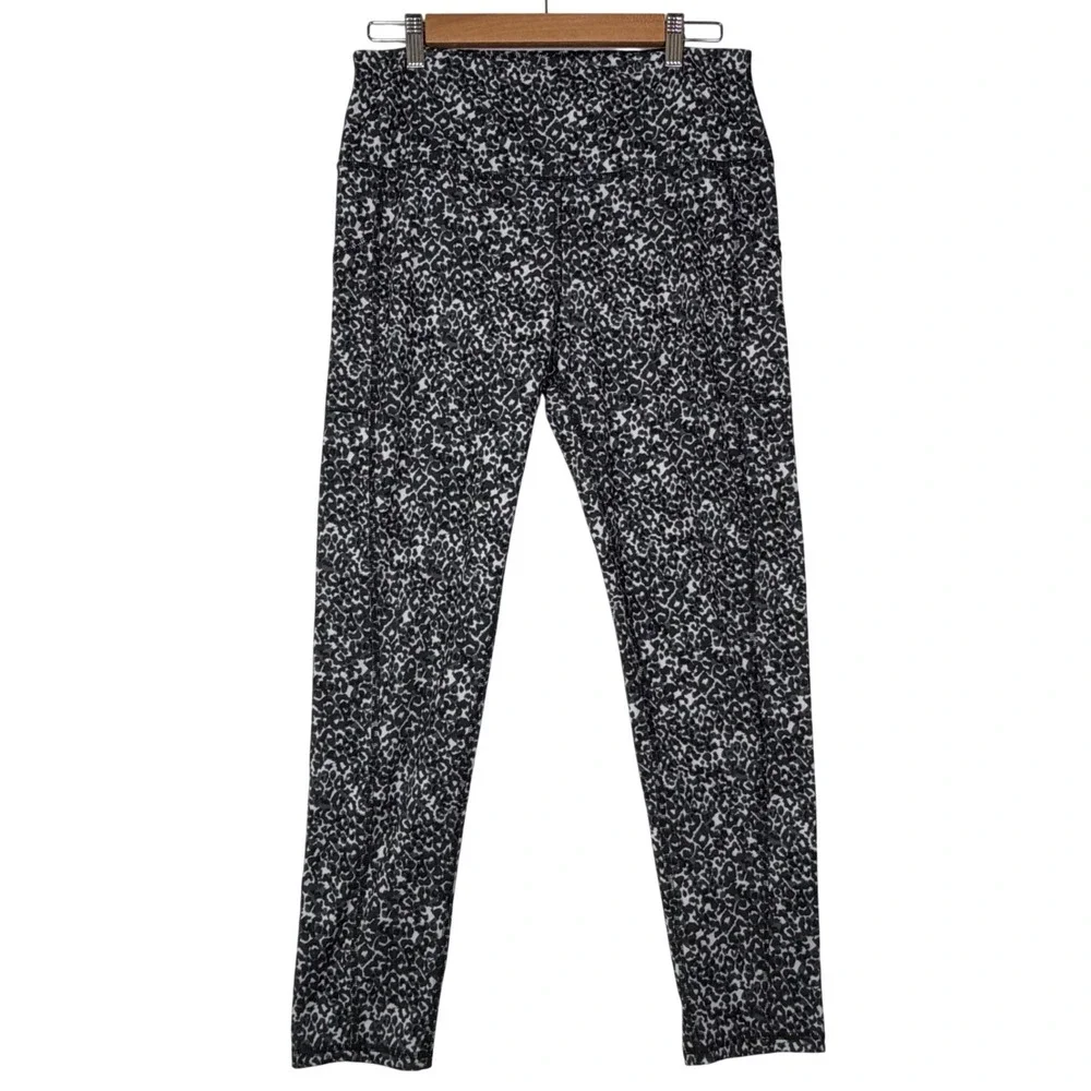 Brisas Women Large Gray Leopard Pattern‎ Leggings High Rise Pockets Athleisure